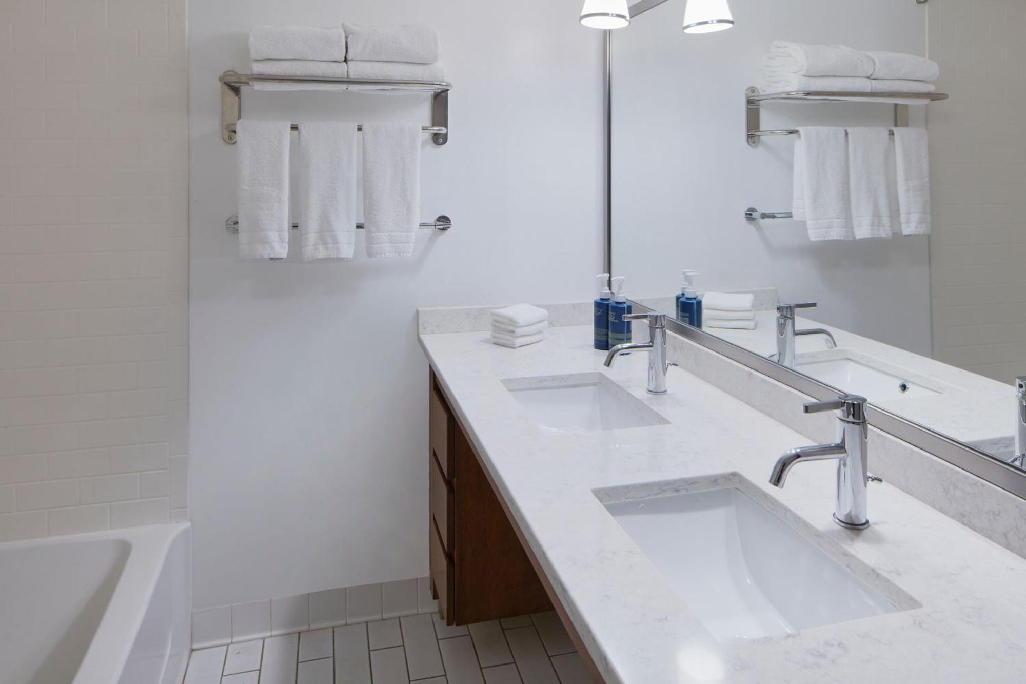 Four Points By Sheraton Virginia Beach Oceanfront Bagian luar foto