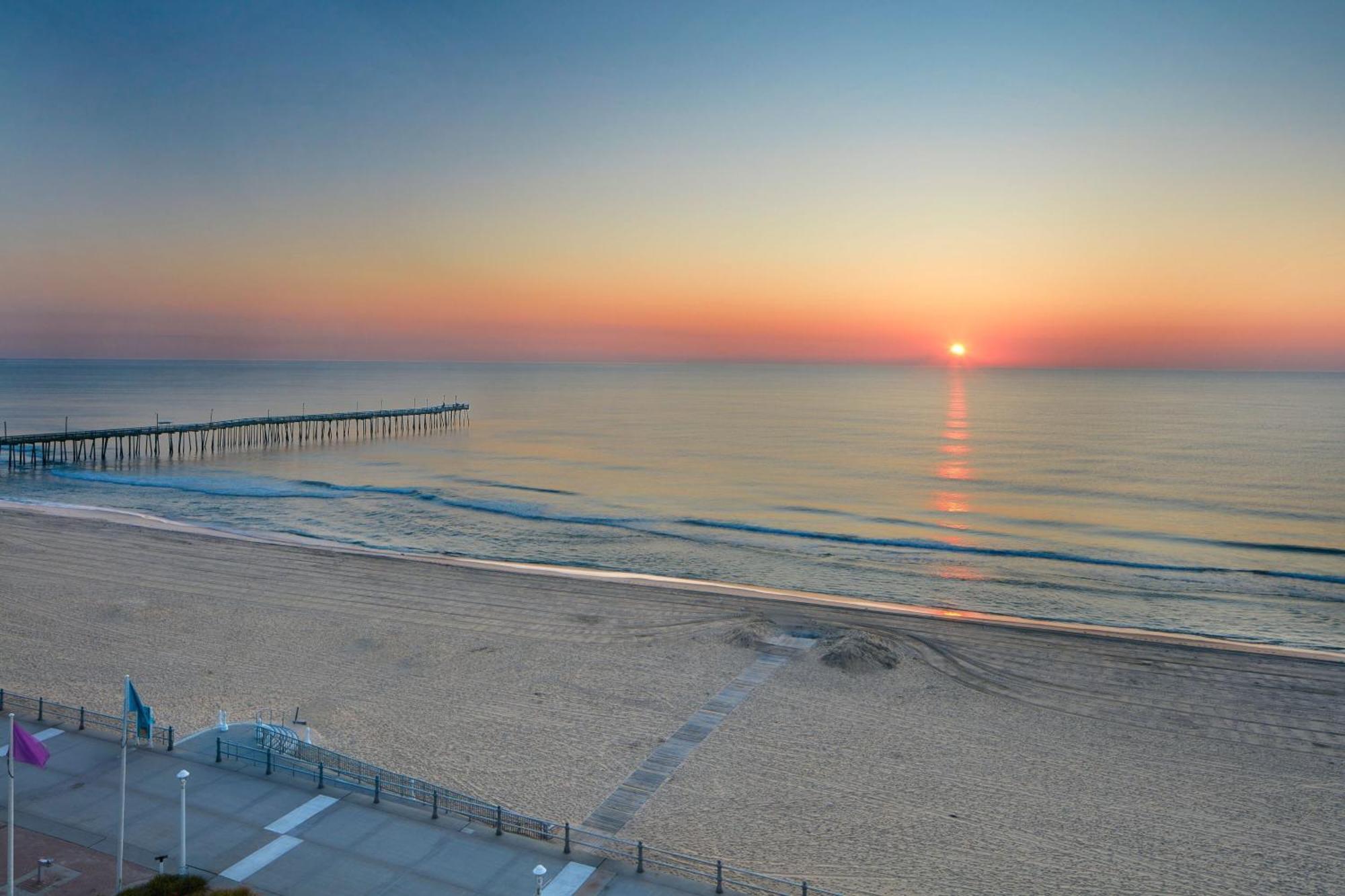 Four Points By Sheraton Virginia Beach Oceanfront Bagian luar foto